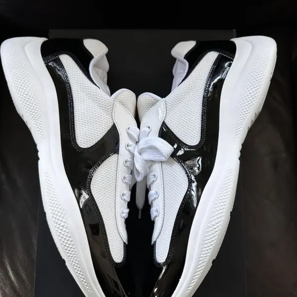 Prada Sneaker - Picture 2 of 7